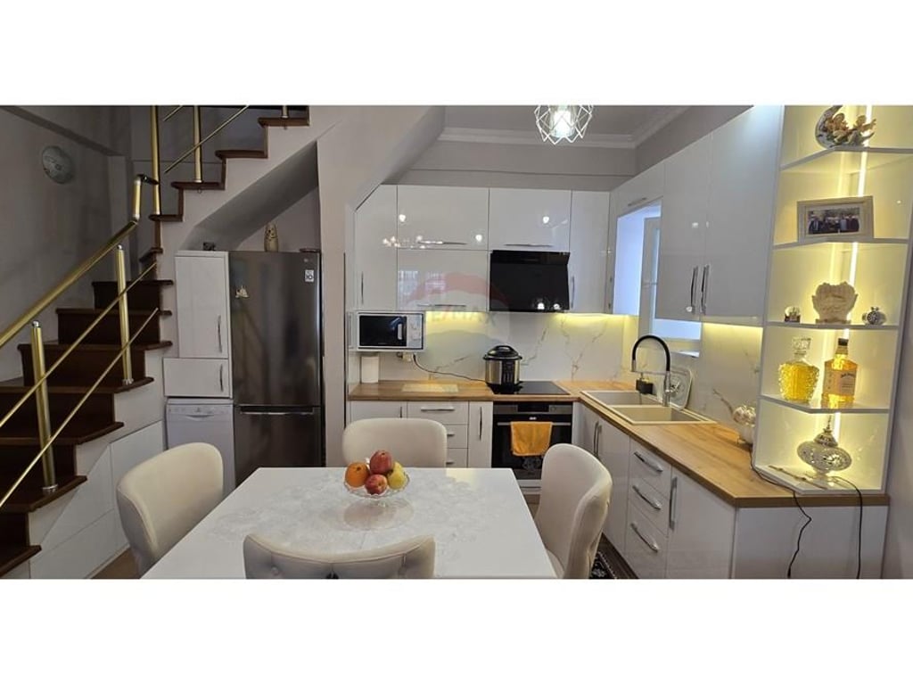 Affittasi duplex, Selite