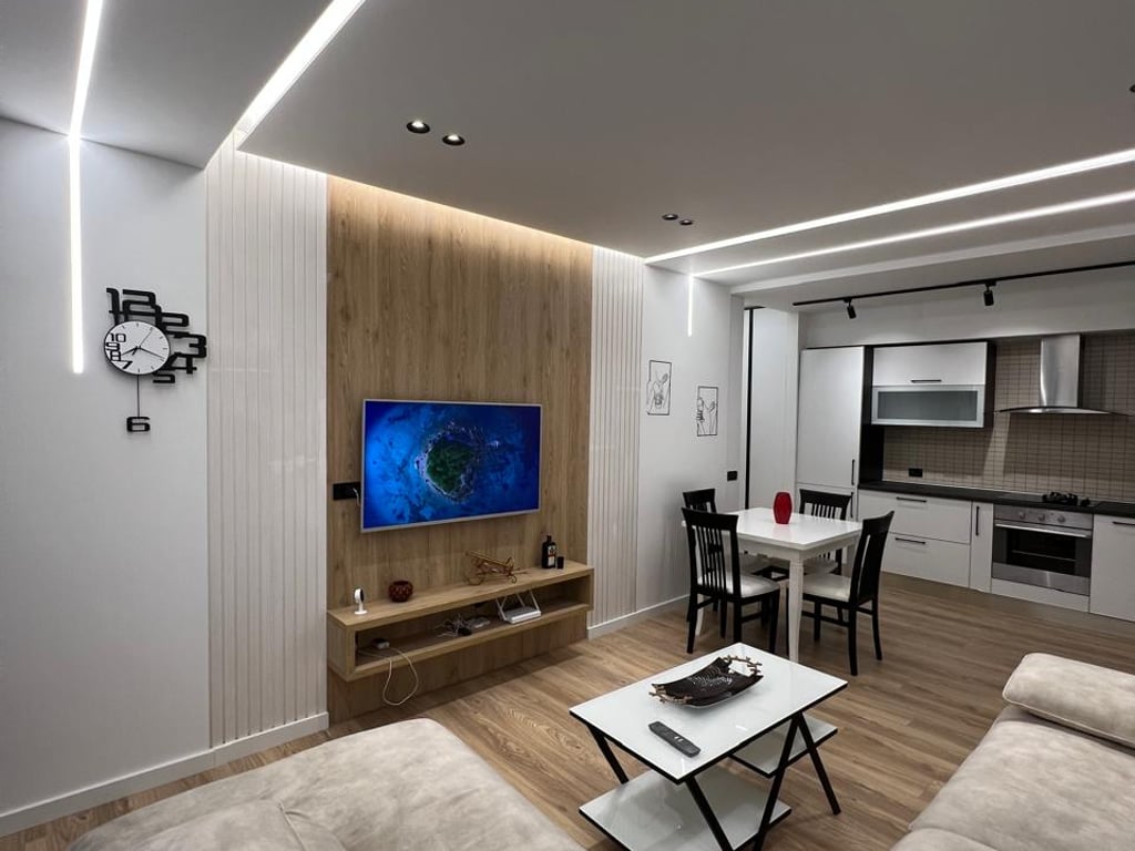 For Rent – Modern 2+1 Apartment on Cipajve Street, Vlora