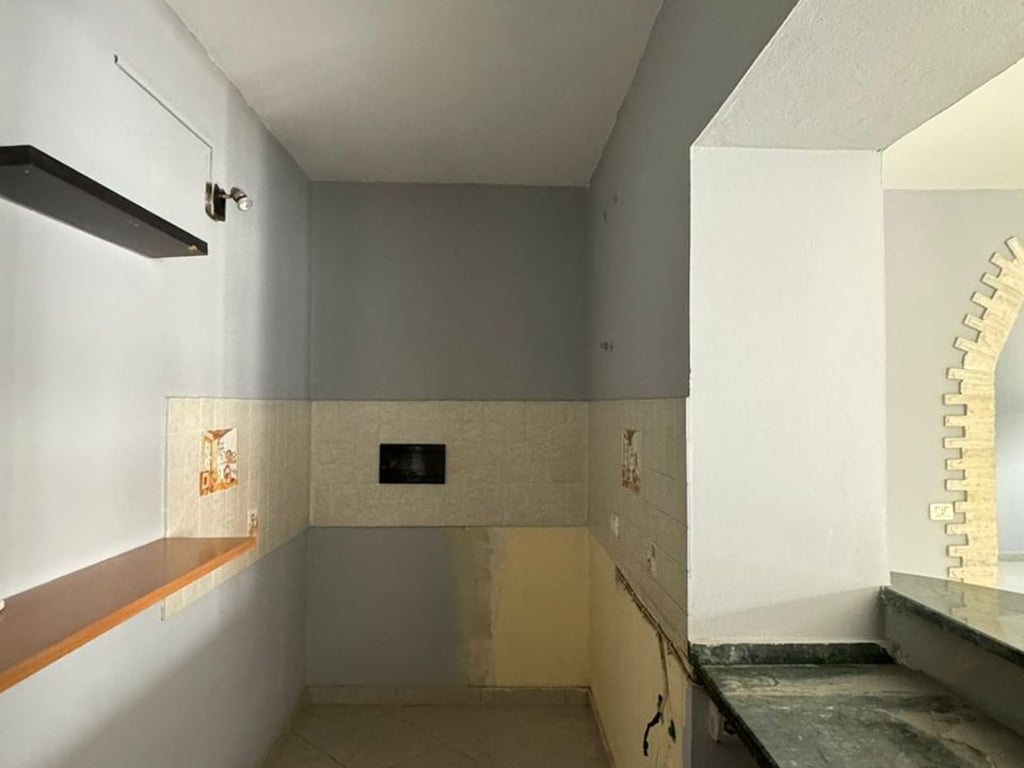 ⚜️Shop for sale by the Kavaljon promenade, Kavajë⚜️