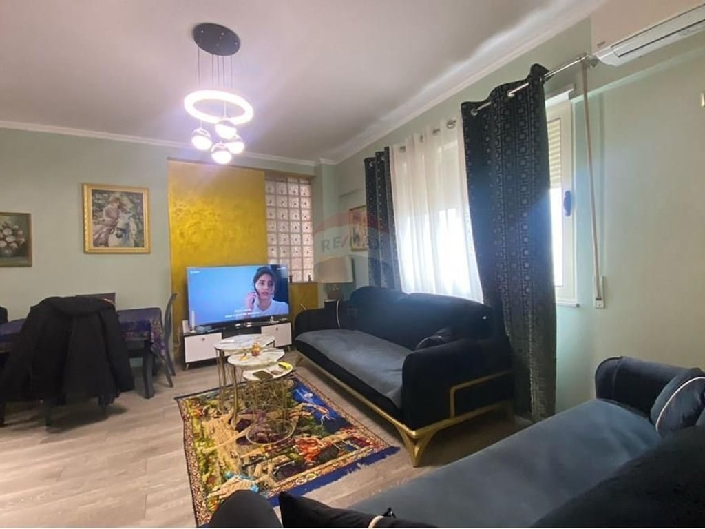 Vendesi appartamento 2+1 in Via Kavajes!