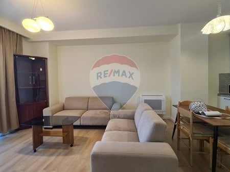 A 2+1 apartment is available in Myslym Shyr.