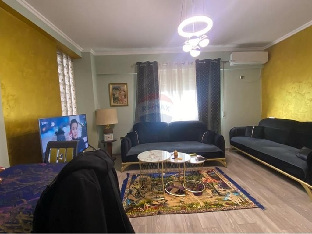 Apartament 2+1 per shitje Rruga e Kavajes!