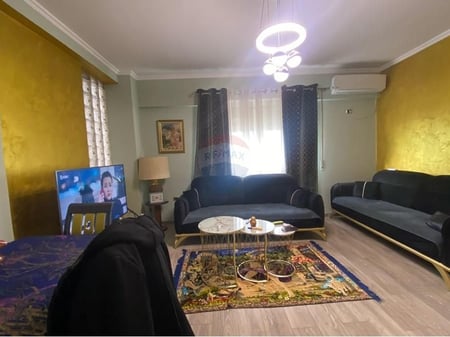 Appartamento 2+1 in vendita Via di Kavajë!