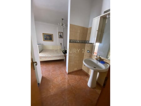 Apartament 2+1 për Shitje te Stadiumi në Durrës