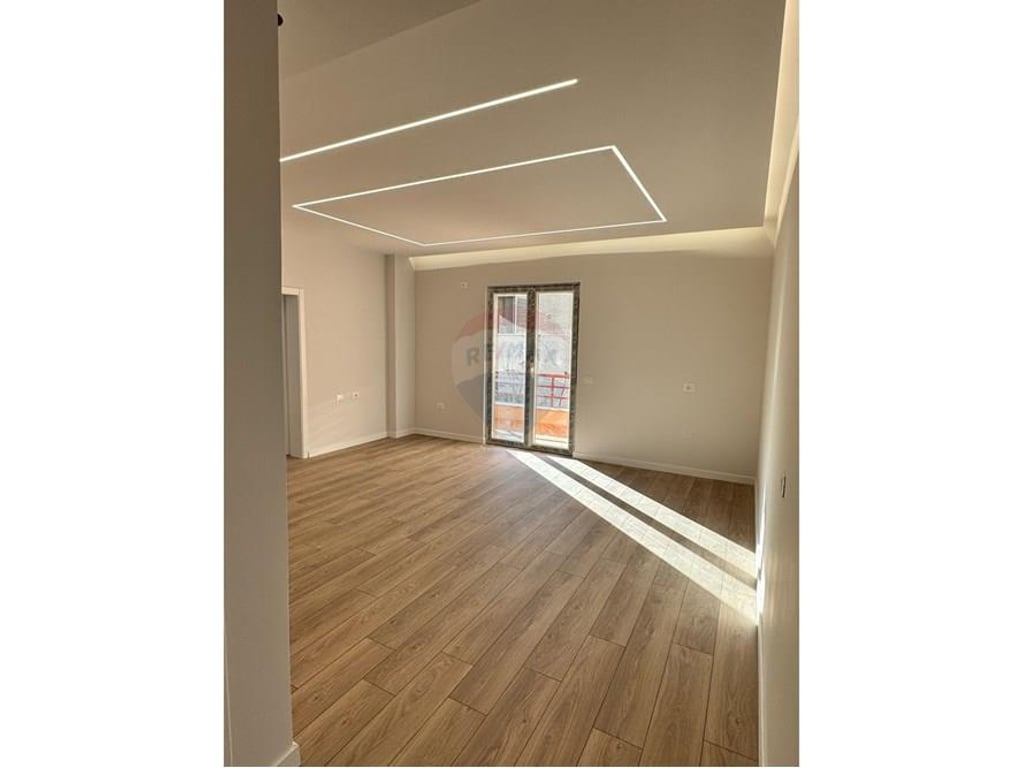 Apartment 1 + 1 for sale in Kodra Diellit.