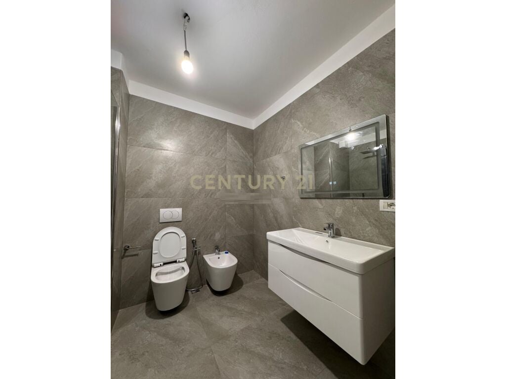 Affittasi appartamento 3+1+2 a Fresk! 400 € /Mese
