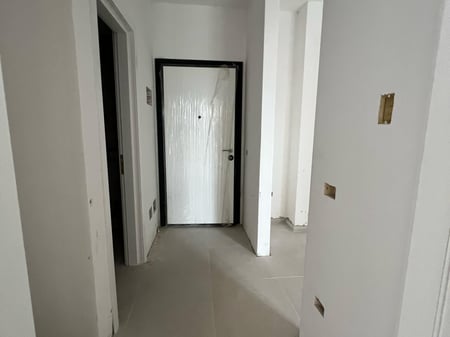 Vendesi Appartamento 1+1+1 Balcone