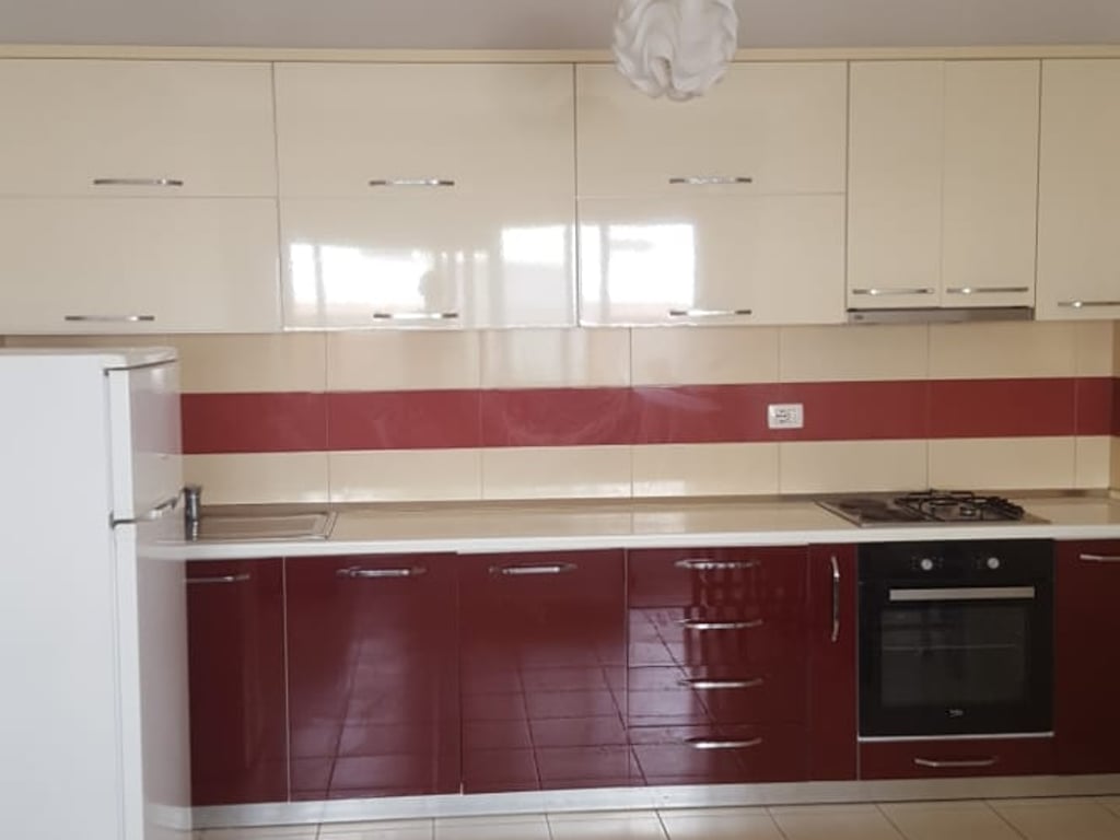 Jepet me qera Apartamenti 1+1, Astir mbrapa  Ozone 400 mije leke 