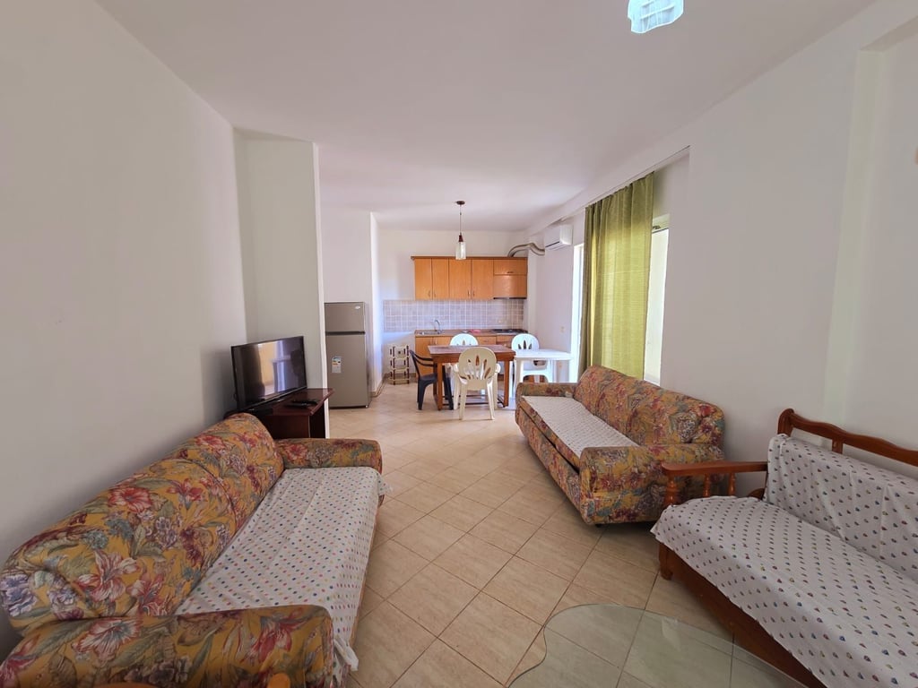 SHITET APARTAMENT 2+1 NE PLAZHIN HEKURUDHA, DURRËS 