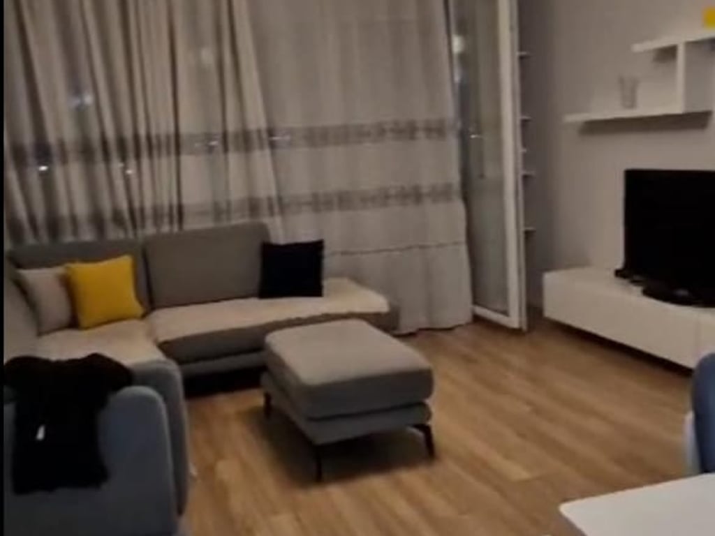 A 2+1+2 apartment is for rent in Don Bosko.