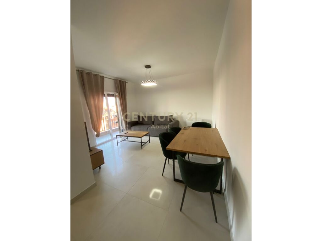 APARTAMENT 1+1 plus POST PARKIMI ME QIRA, XHAMLLIK