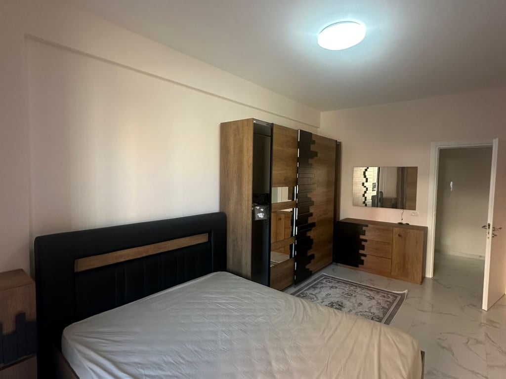 Apaartament me qera 1+1