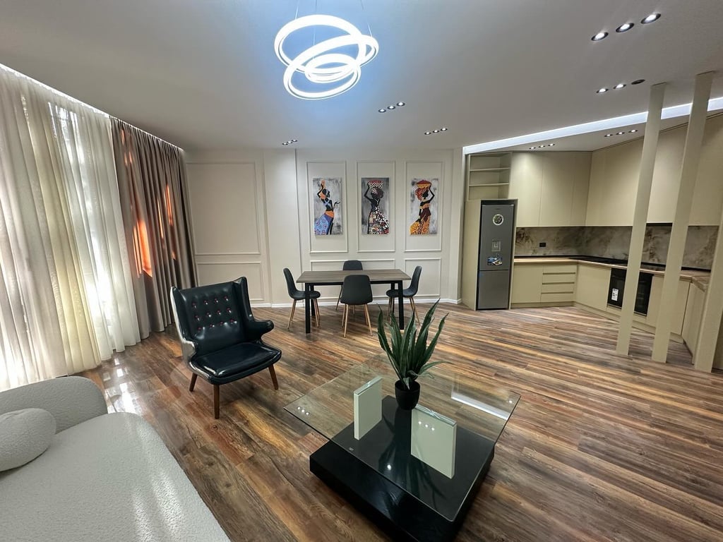 Shitet SUPER APARTAMENT 2+1+2 te Gjiri i Lazit, Lura 1