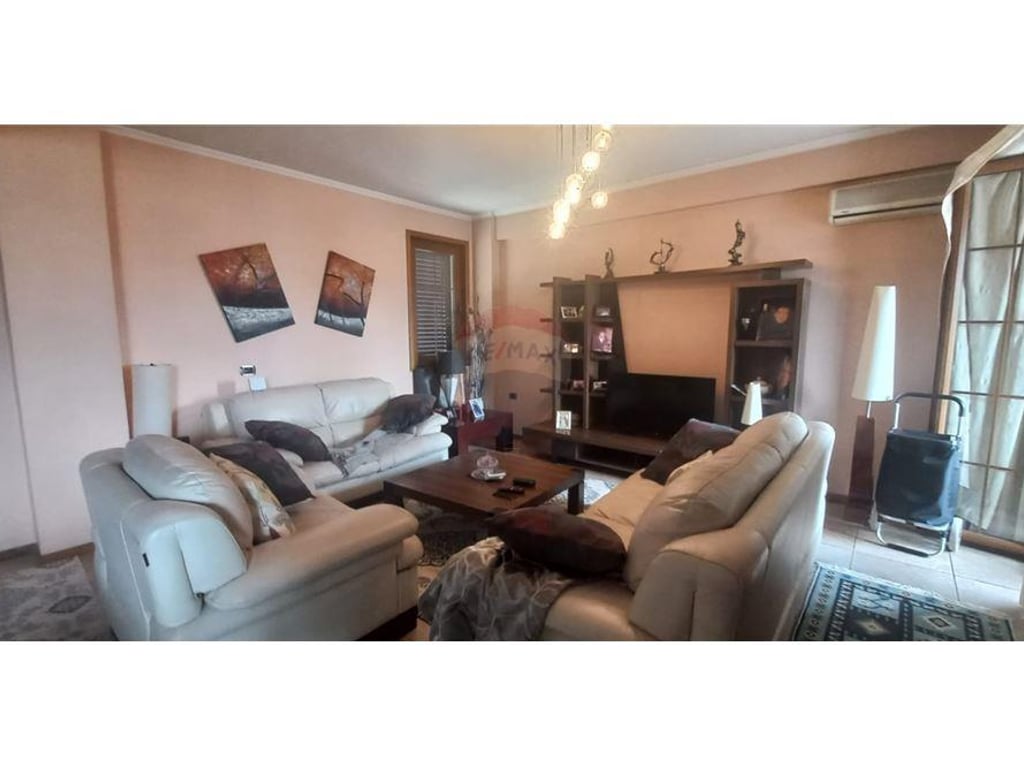 Apartament 1+1 per qera ne Qender!