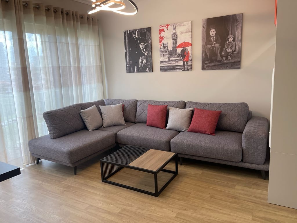 Apartament 2+1 me qira tek Ish Fusha e Aviacionit!