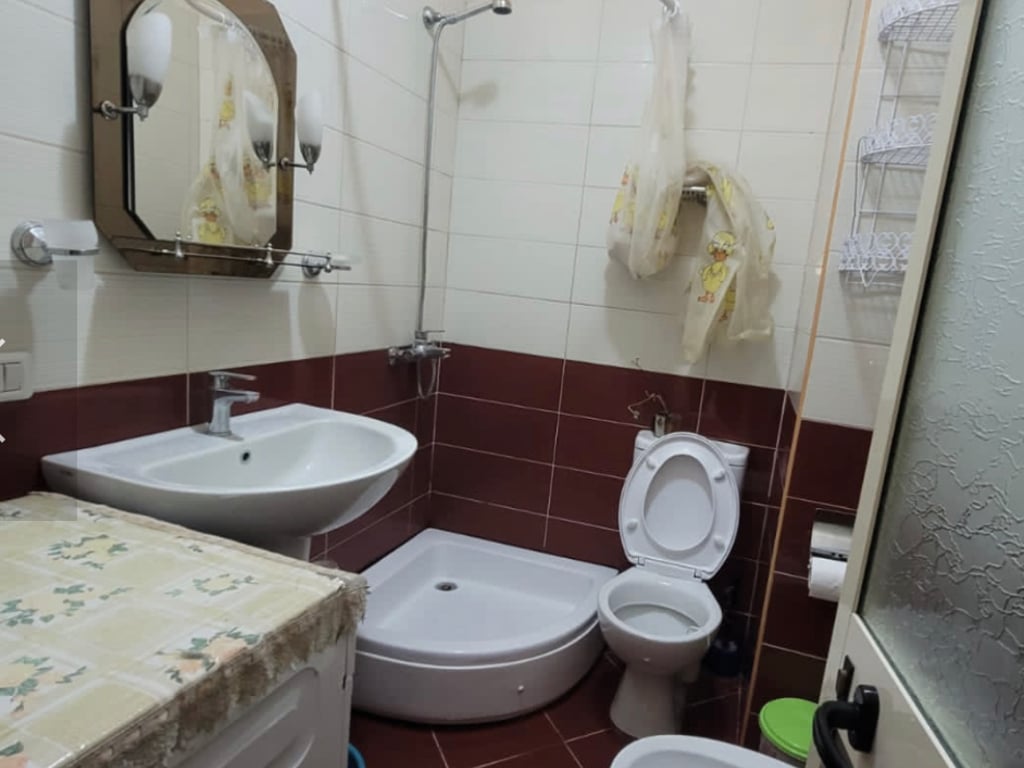 A 2+1 apartment is available at the Cabej buildings, Misto Mame.