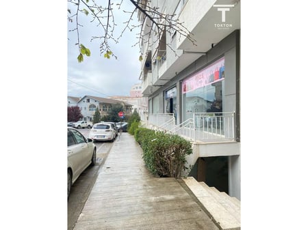 Ne shitje ambient biznesi , Fresku, Tirane