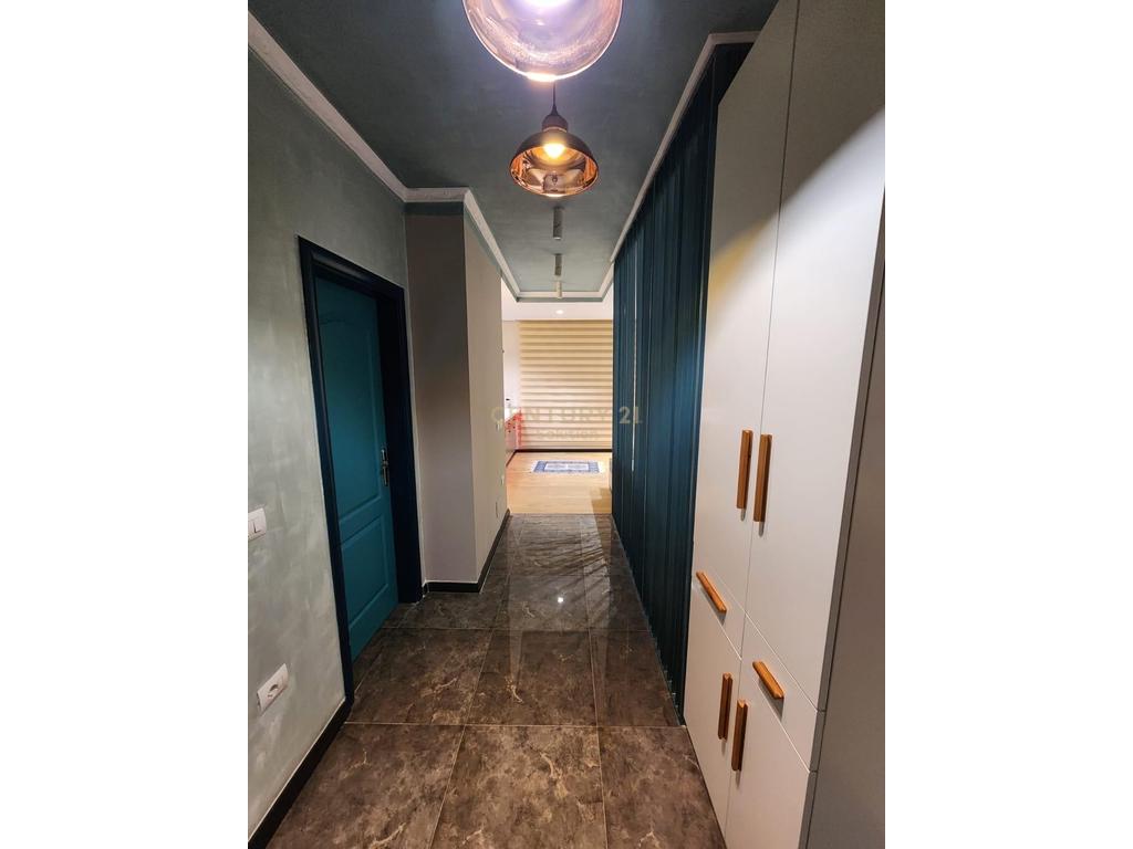 Apartamet  1+1 me qera 450 €