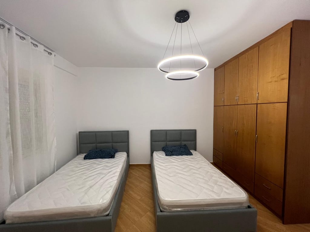 2+1+2 Apartment Kodra e Diellit