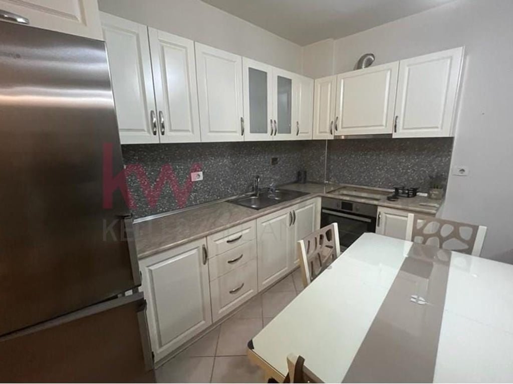 Apartament 2+1 per qira, Ruga Siri Kodra!