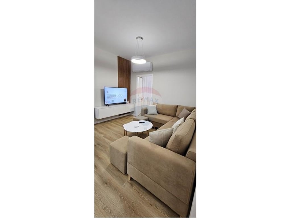 An apartment 1+1 is for rent at River Residence.