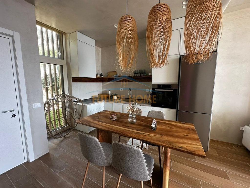 Shitet apartament 2+1+2+oborr, post Green Coast