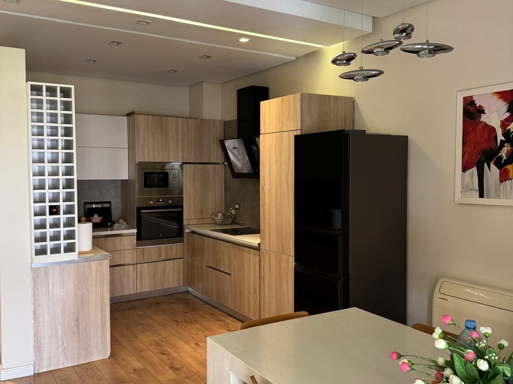 Shitet apartament 2+1+2 tek Kopshti Zologjik    