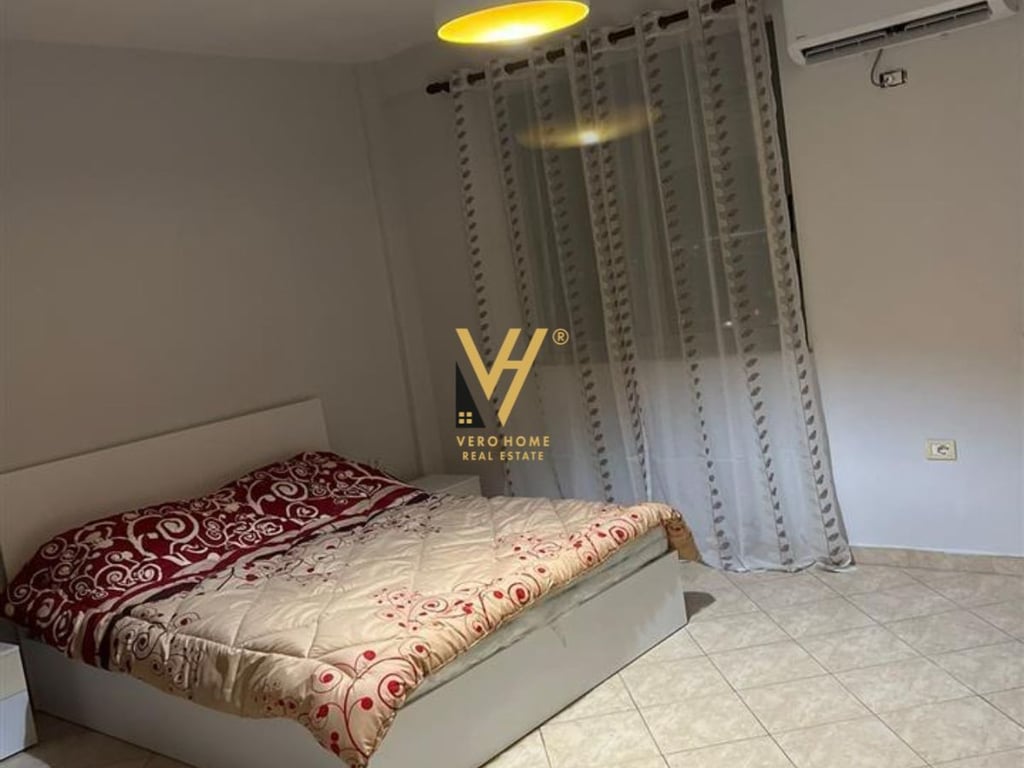 2+1 apartment with balcony for rent at Hygea 450 euros.