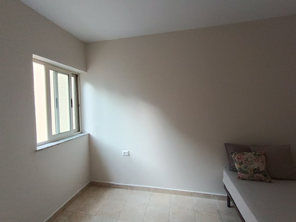 A 1+1 apartment is available for rent at the Aviation Field for residential or office use.