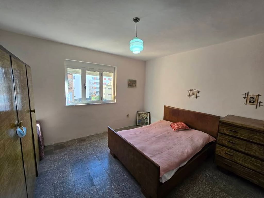 SHITET APARTAMENT 2+1 TEK SHKOLLA 1 MAJ!