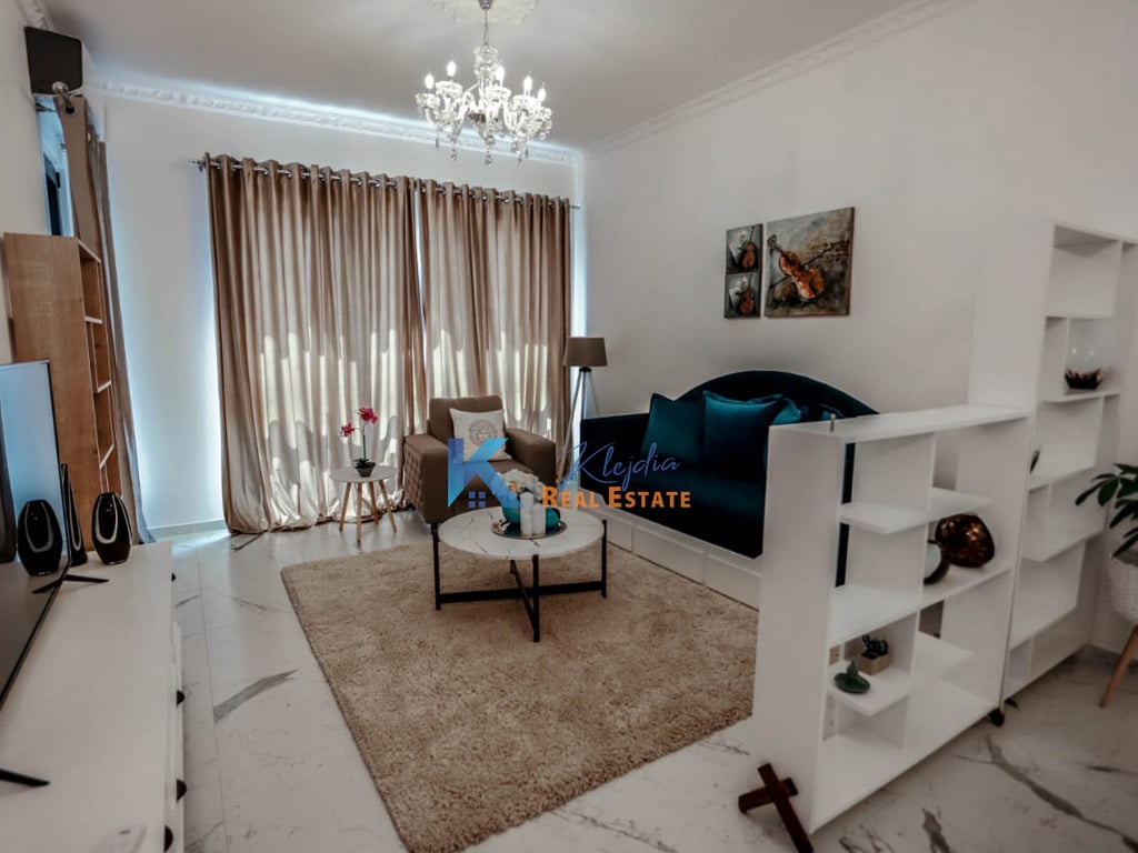 Appartamento 1+1 in Affitto a Square 21