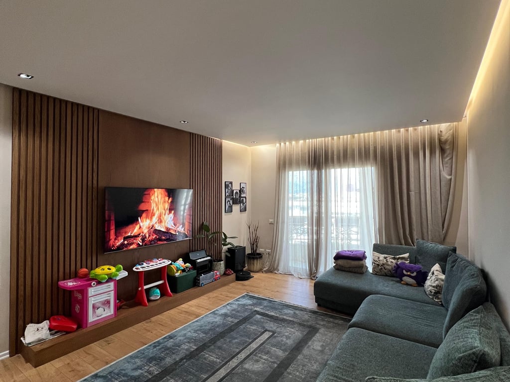 For sale: 2+1 Apartment in Kodra e Diellit – Modern Furnished and with Ample Space