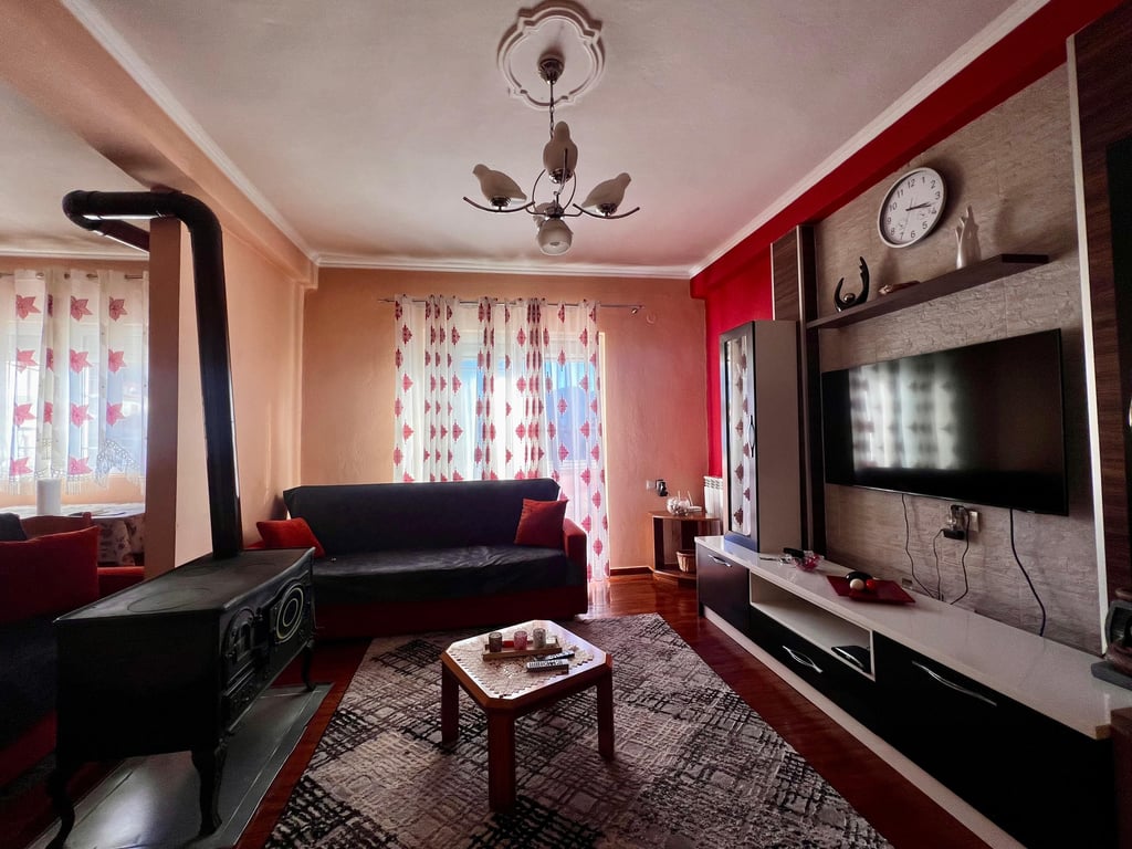 For sale, 2-story house "Rr.Koli Ceku" Korçë.