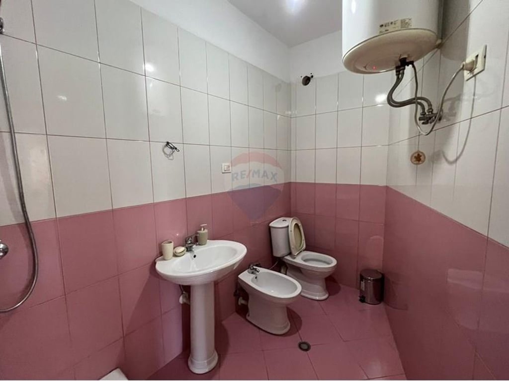 Appartamento - In Vendita - Paskuqan, Tirana, Albania