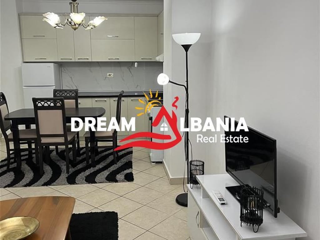 Apartament 2+1 me Qera tek Komuna e Parisit, Tirane (ID 42215239)