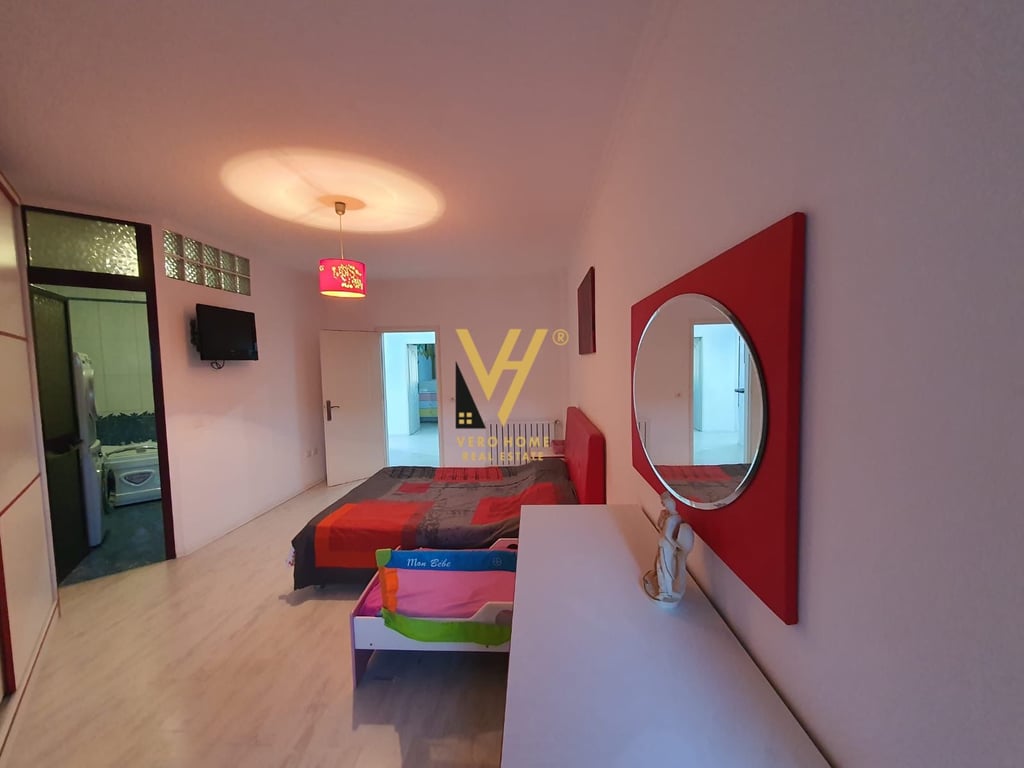 JEPET APARTAMENT 3+1+2 ME QERA TE KOMUNA E PARISIT 700 EURO