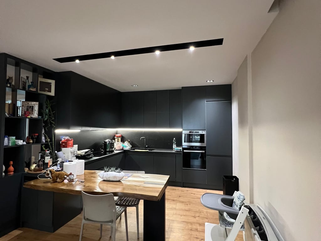 For sale: 2+1 Apartment in Kodra e Diellit – Modern Furnished and with Ample Space