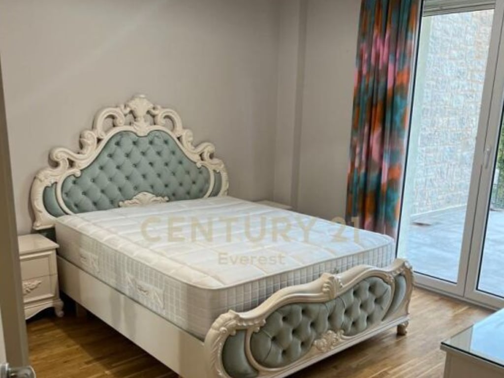 🏡 SHESIM APARTAMENT 4+1+2 ME OBORR 400m² + POST PARKIMI, REZIDENCA SECRET GARDEN | ✨️ FOR SALE 4+1+2 APARTMENT WITH 400m² GARDEN + PARKING SPOT, SECRET GARDEN RESIDENCE