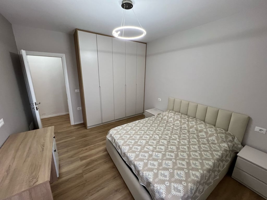 Apartament 2+1 me qira prane Delijorgjit!