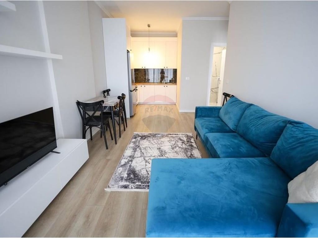 Dy Apartamente 1+1 per Shitje te Rruga Durrsit !