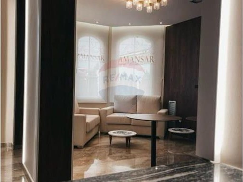Jepet me qira hotel 3-katësh pranë Kinostudios