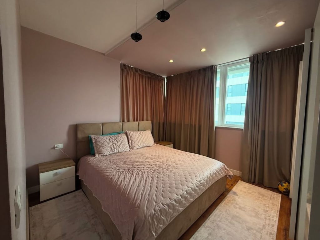 It seems there is no text provided for translation. Please provide the text you would like to have translated.