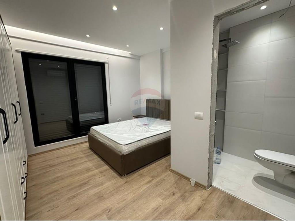 APARTMENT 2+1+2 &amp; PARKING SPACE, SIMA-CO COMPLEX
