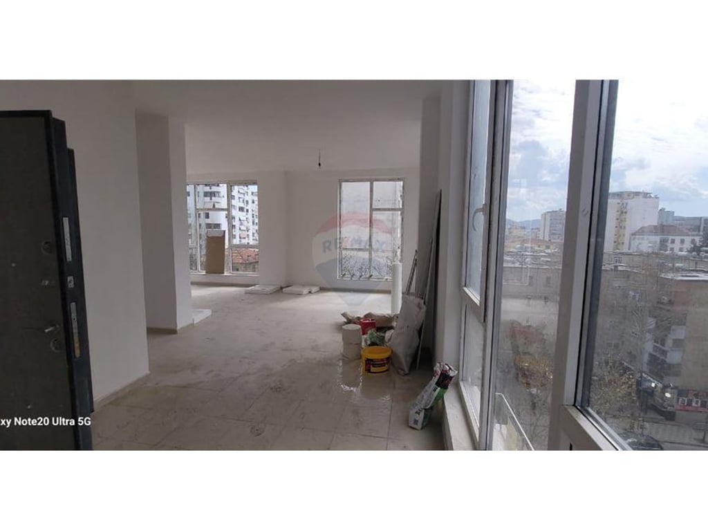 ZYRE PER QIRA TE STC. I TRENIT