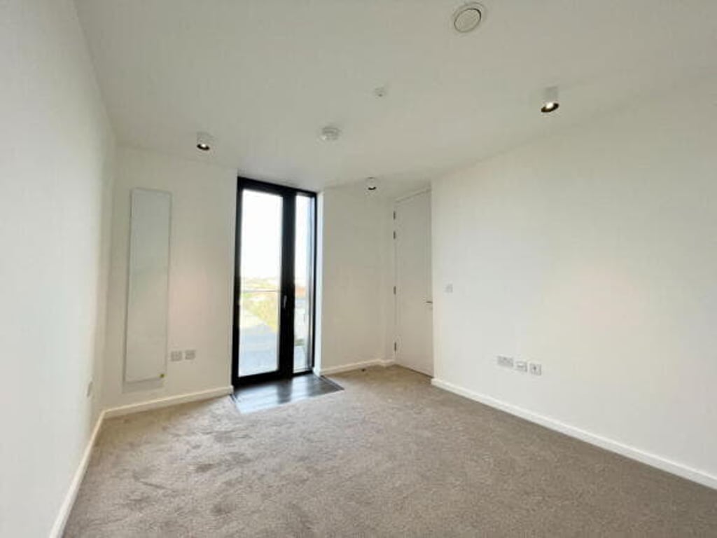 Apartament me qera 1+1 tek Ish Fusha e Aviacionit (ID B2101073) Tirane