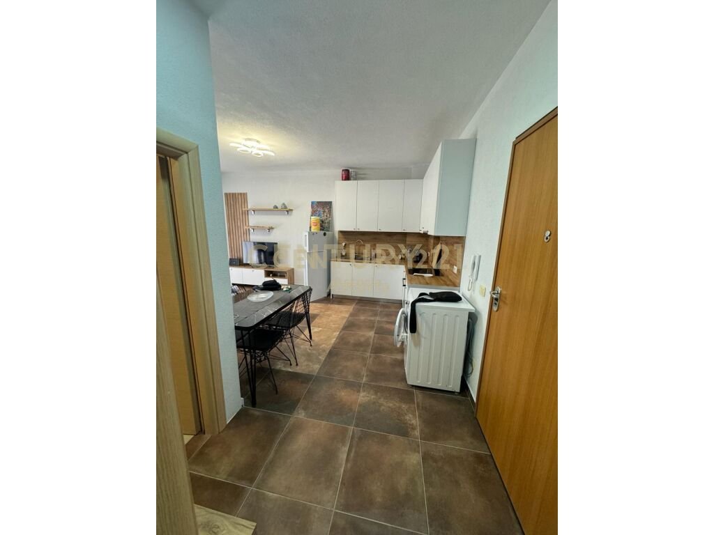 Shitet apartament 1+1 Shkembi i Kavajes 85,000 €