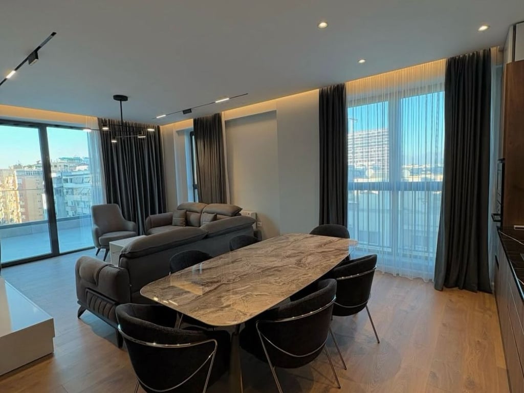 🏡 Jepet apartament modern 3+1 me Qira te Parku Olimpik, Komuna e Parisit