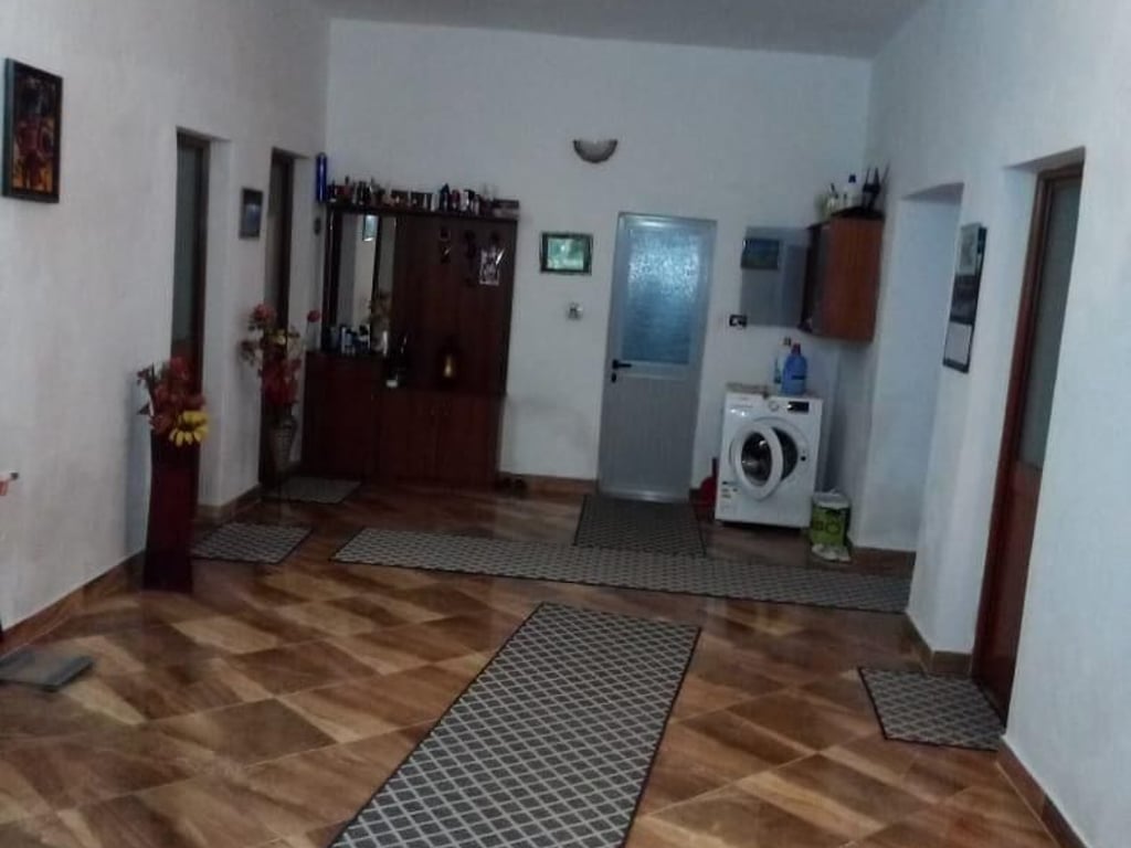 A one-story house is for sale on Myslym Keta Street.