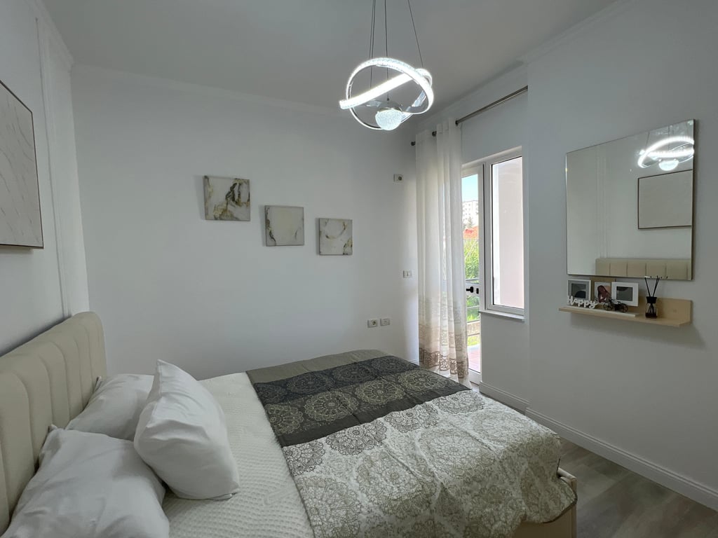 JEPET APARTAMENT ME QERA 2+1 , Rrethi Astie 