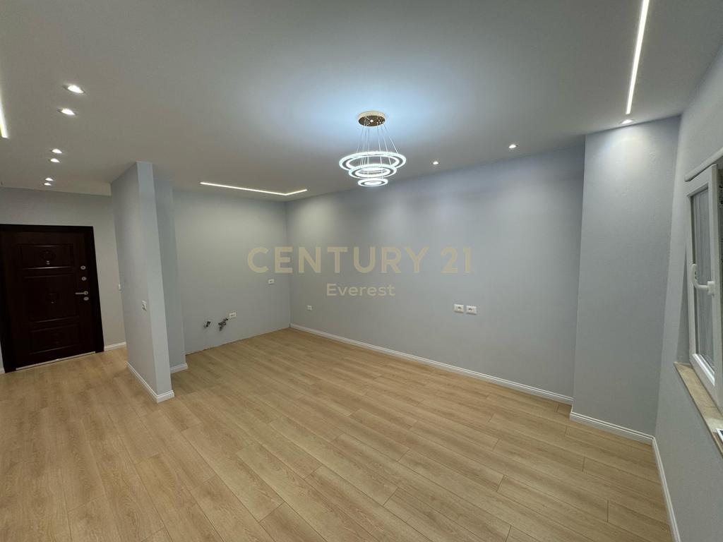 MYSLYM SHYRI, FOR SALE APARTMENT 2+1+STORAGE 265,000 €